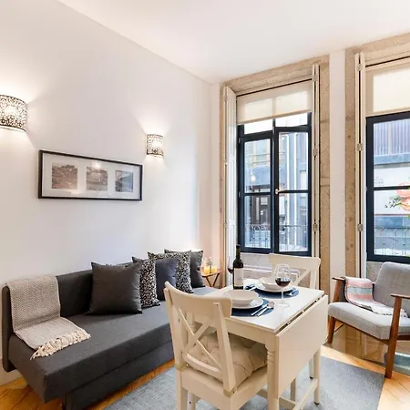 Apartment Boavista Rilofe T1 Smart Duplex - By Guest Porto